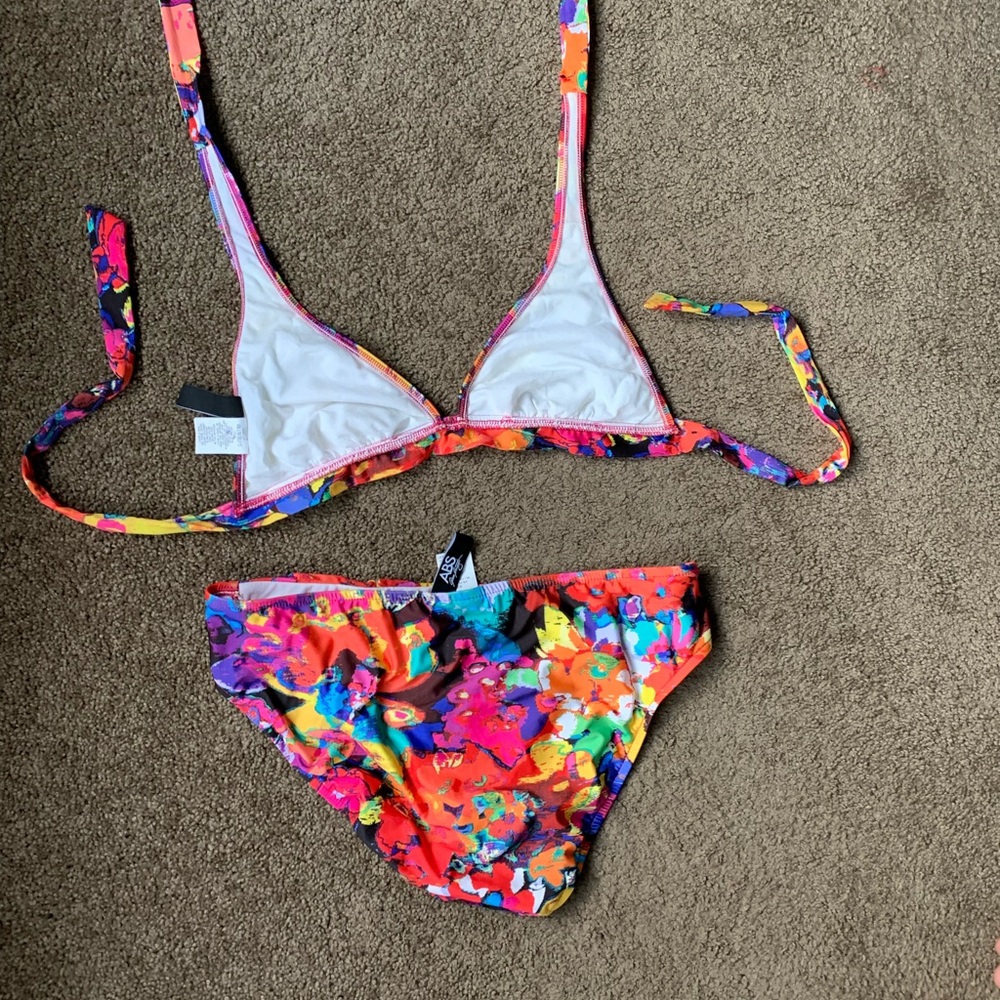 Women’s bikini
